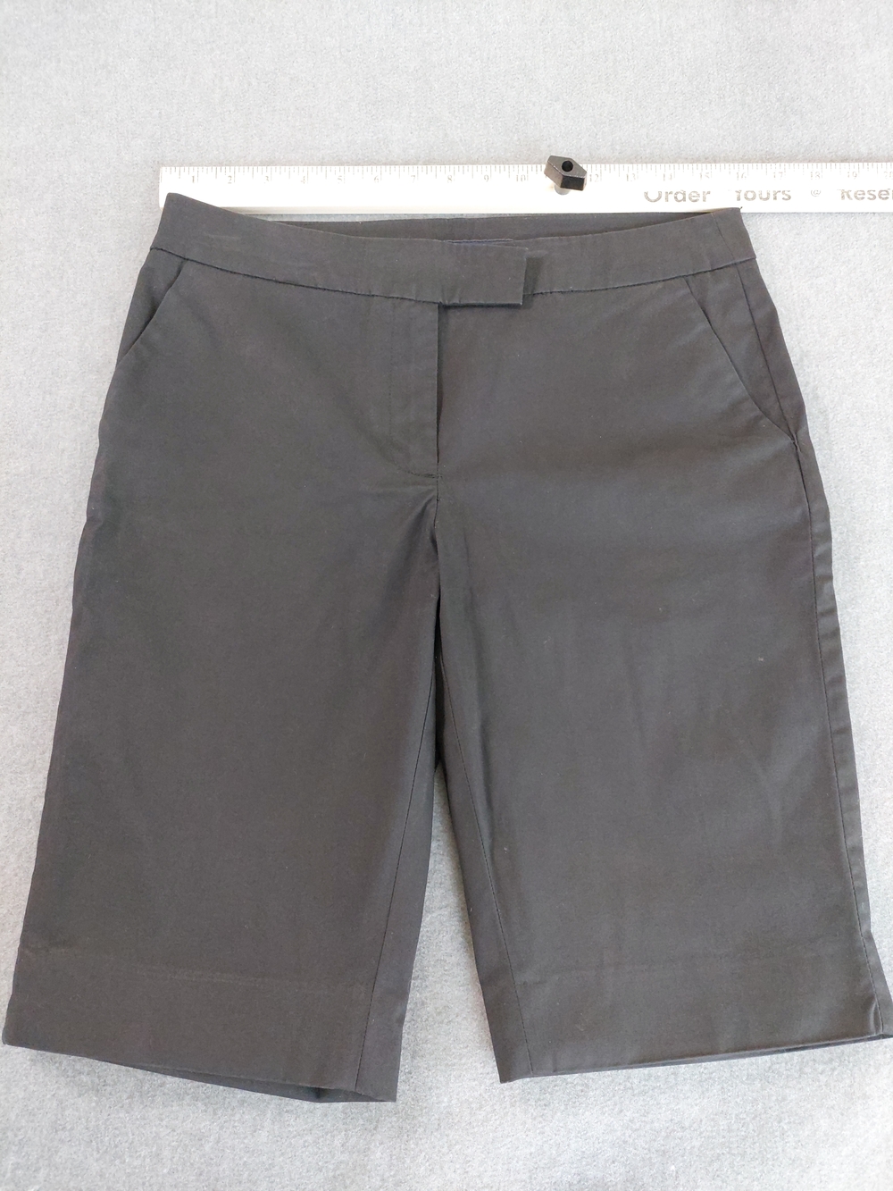 Jones New York Signature Black Stretch Bermuda Shorts Size 4 Minimalist Office - Picture 5 of 12